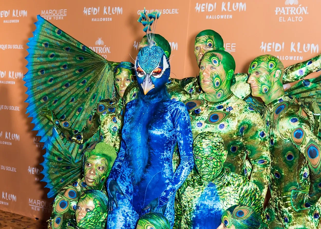 Zatvorila ulice na Menhetnu zbog džinovskog kostima: Kraljica Noći veštica opet prešla igricu i oduvala sve