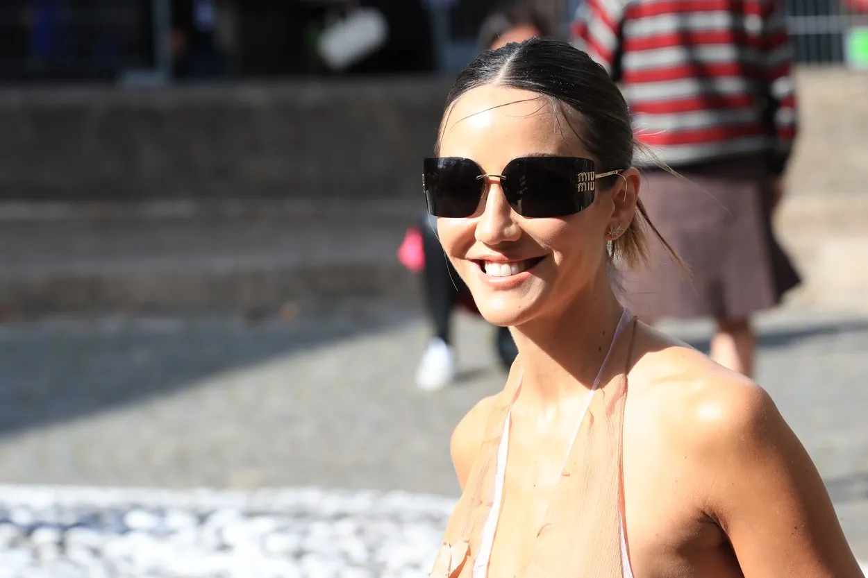 Srpkinja već drugu godinu zaredom dočekala sa Naomi Kembel: "Započela sam 2024. sa omiljenim ljudima"