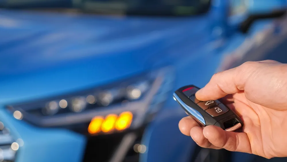 Trik koji bi trebalo da zna svaki vozač: Evo šta da uradite ako se daljinski ključ automobila isprazni