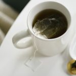 Trikovi pomoću kojih ćete ukloniti mrlje od čaja sa šolje