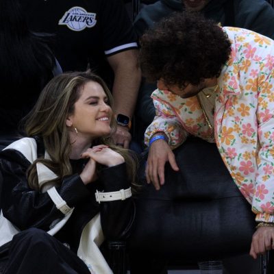 Komplimenti i spektakularni gestovi su out: Novi trend u vezama osvojio je generaciju Z