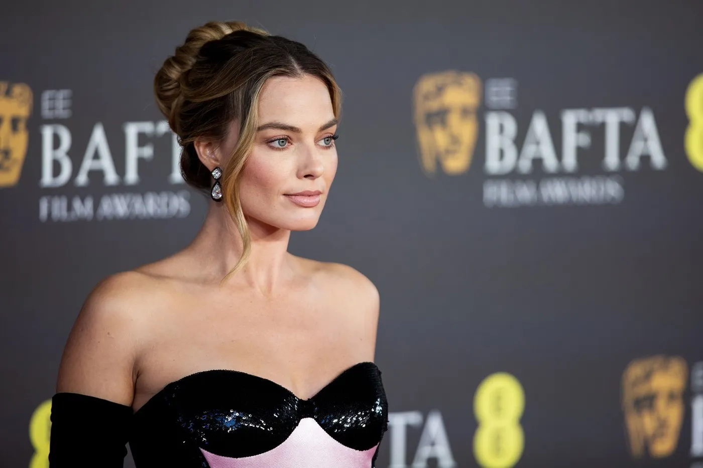 Glamur bez premca: Ovo su najlepše haljine sa prestižne dodele BAFTA nagrada