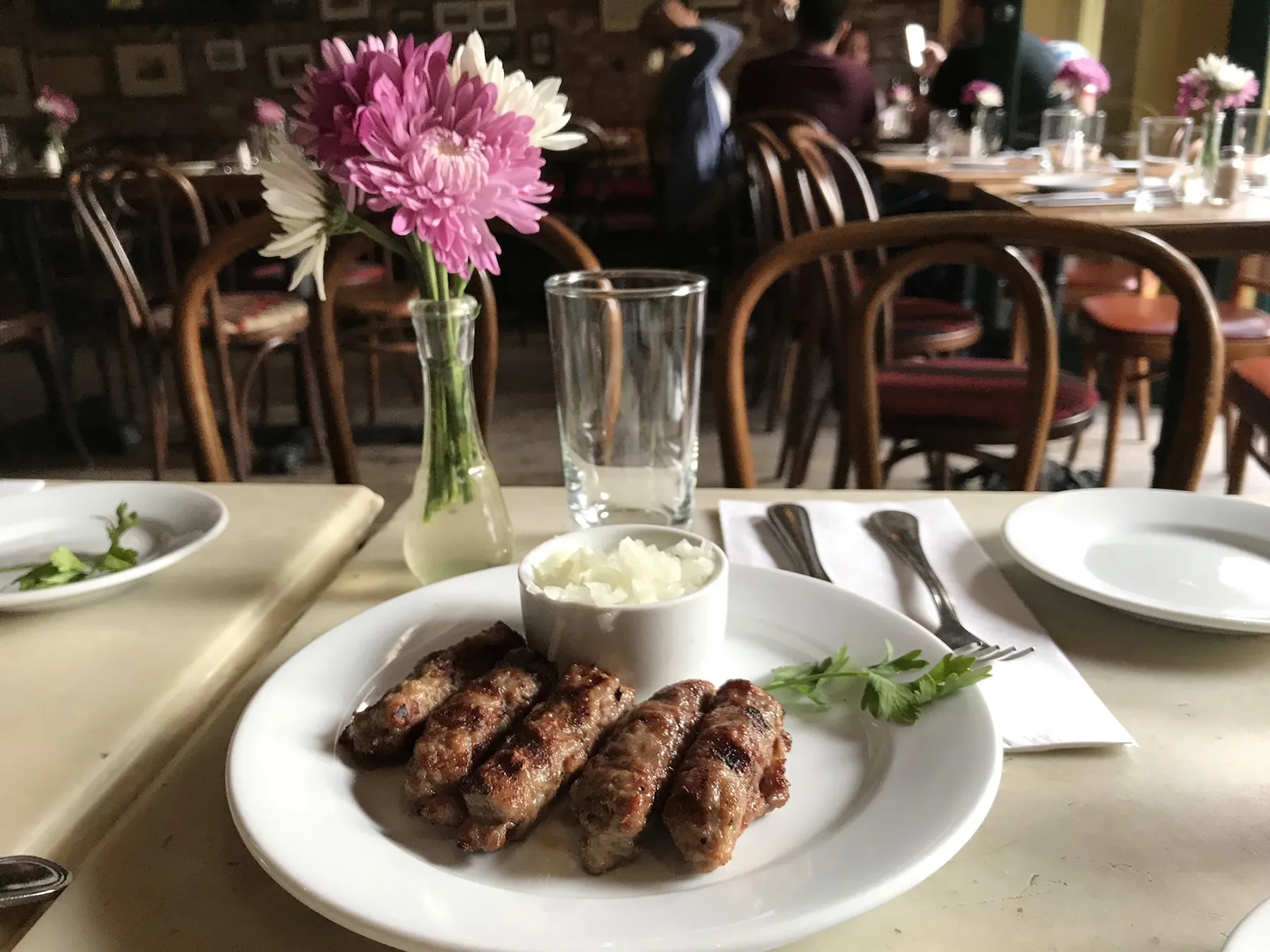 Srpska “Kafana” je ponovo medju 100 najboljih restorana u Njujorku na listi Njujork Tajmsa