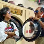 Baka i deka u zaboravljenim stvarima postali modne ikone: Slikali se i za Vog, a onda je fanove sačekala tužna vest