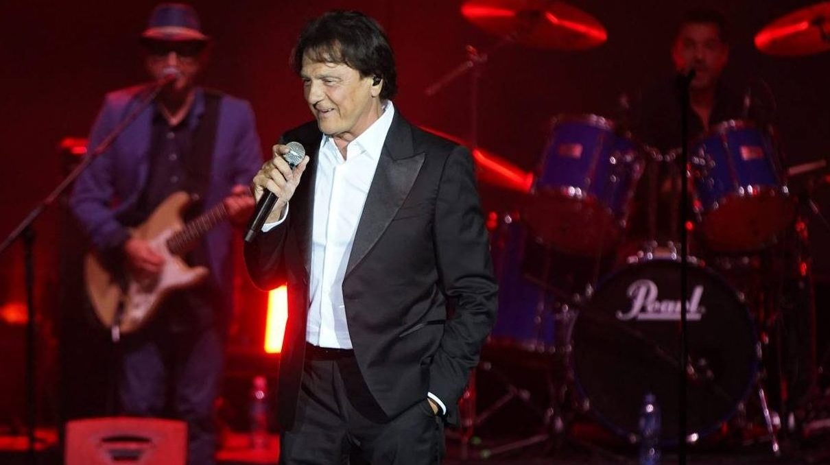 Za ovu svoju pesmu Zdravko Čolić kaže da je najbolja, ali ne sme da je peva uživo: “Svaki čovek ovu pesmu može napisati o svojoj ženi” Zdravko Čolić