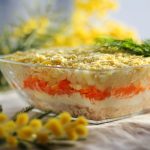 Mimoza salata, originalni recept: Predjelo bez kog ne možemo da zamislimo nijedan praznik