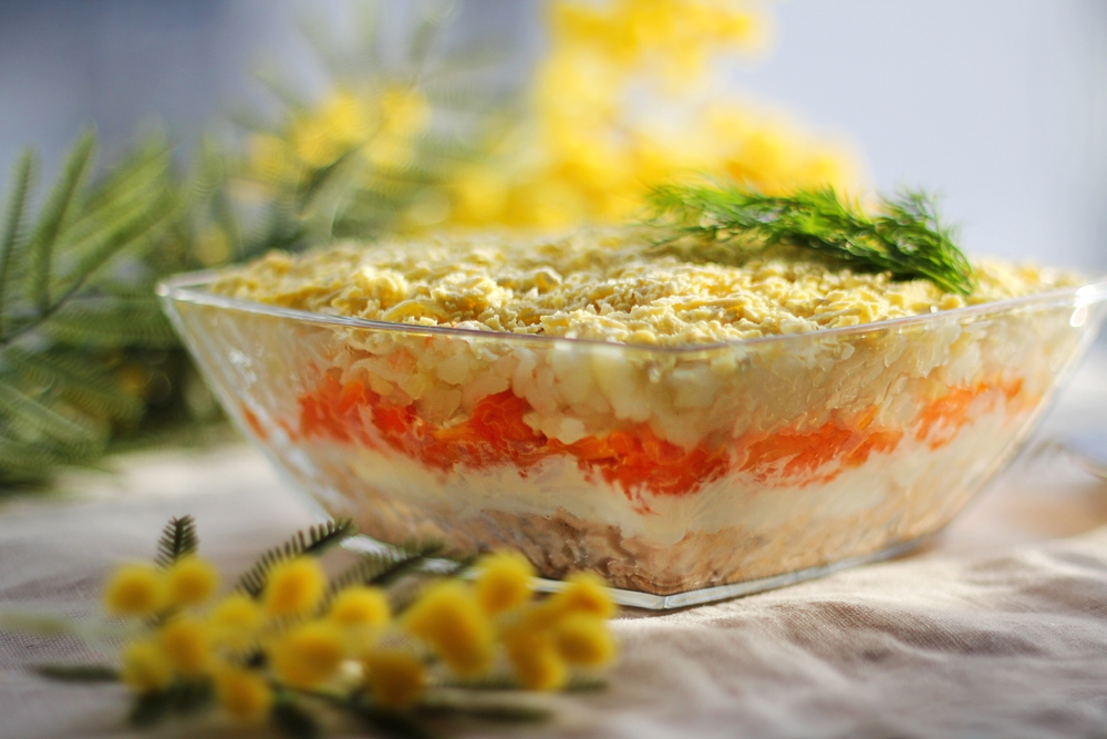 Mimoza salata, originalni recept: Predjelo bez kog ne možemo da zamislimo nijedan praznik