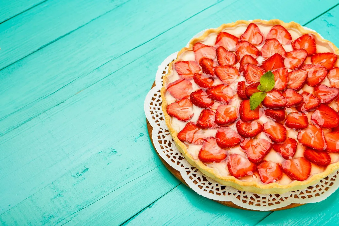 Torta sa jagodama: Jednostavna poslastica, čije je bogatstvo ukusa neopisivo