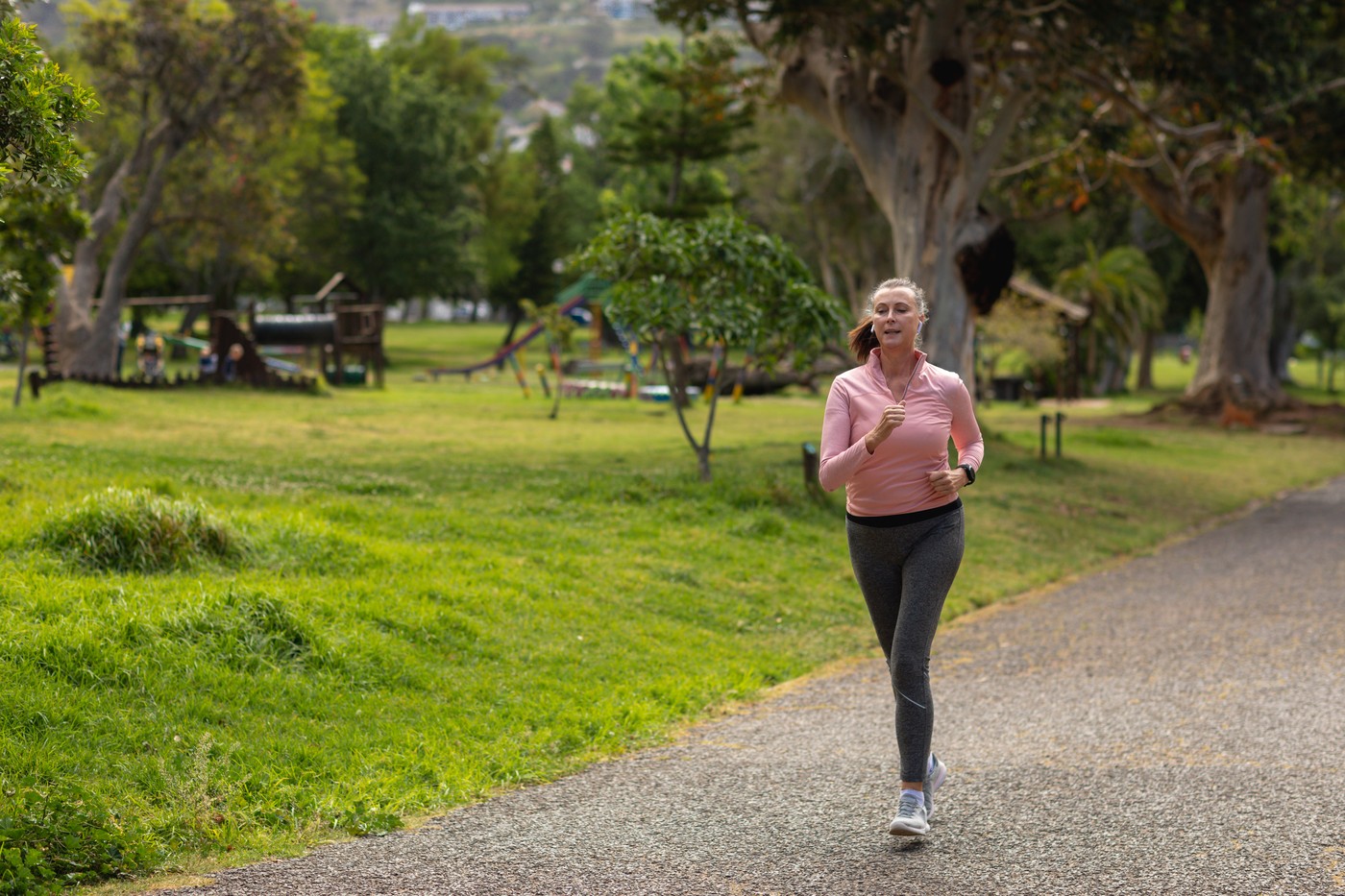 Šta je bolje za gubitak težine: 30 minuta trčanja ili 10.000 koraka