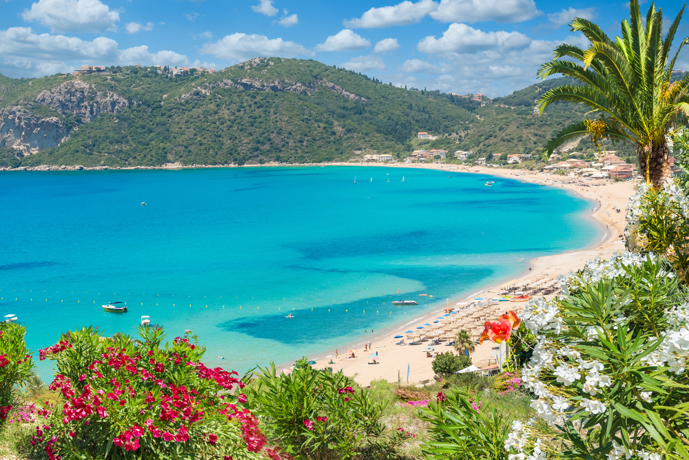 Ovo su najbolje destinacije u Grčkoj za letovanje sa decom: Čiste plaže, apoteke, igrališta...