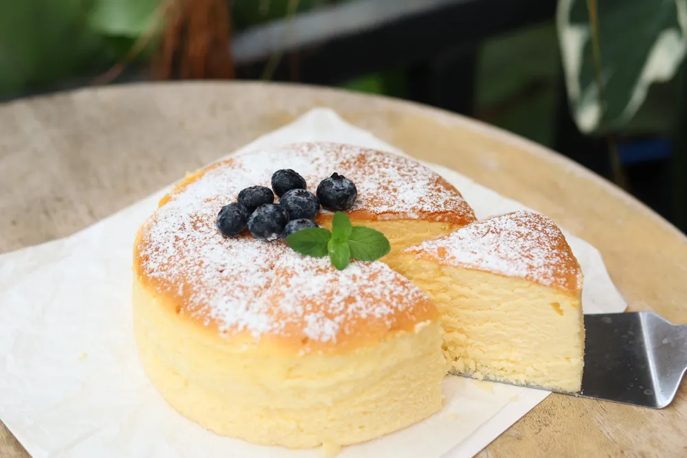 Pamuk kolač je verovatno najmekša poslastica na svetu, a pravi se od samo 3 sastojka