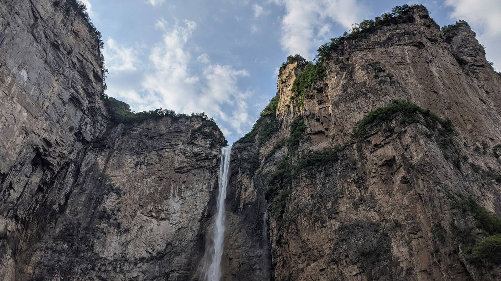 vodopad Juntaj