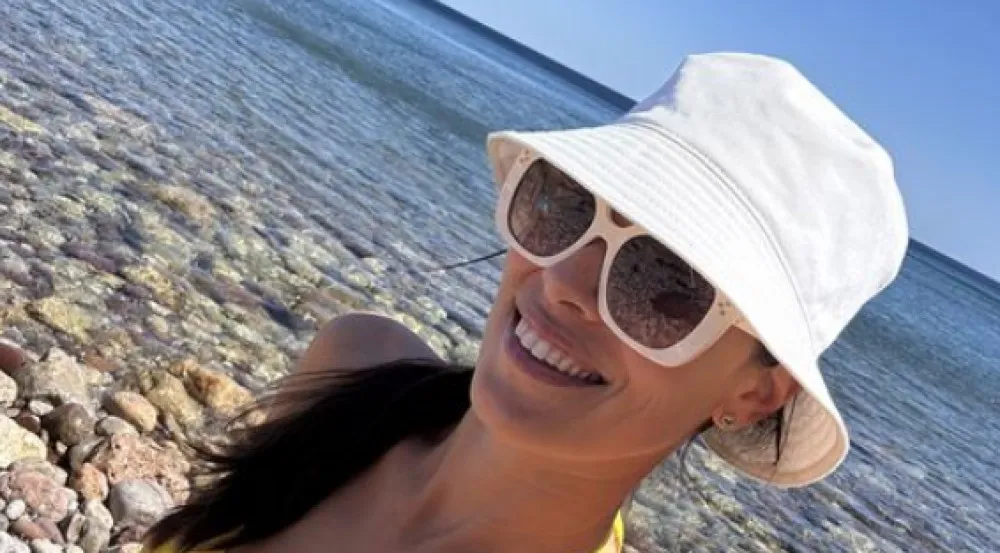 Ana Ivanović nosi hit kupaći kostim za leto 2024: Ovom bojom su opsednute i svetske lepotice