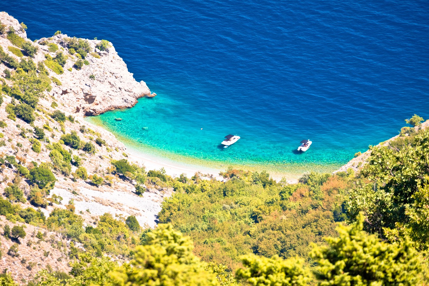 Daleko od civilizacije, okružene netaknutom prirodom: Skrivene plaže u Hrvatskoj koje morate da posetite