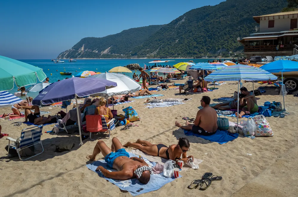 Najiritantniji prizor s plaže u Grčkoj kruži mrežama: "Valjda su Srbi izumitelji ovoga"