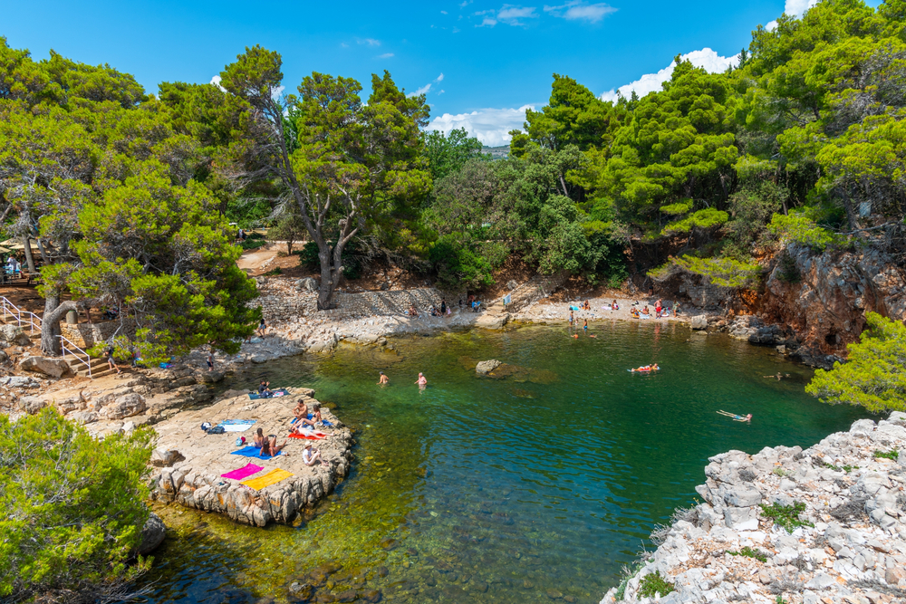 Hrvatsko Mrtvo more: Jedinstvena plaža kraj koje se skriva predivno "modro oko"