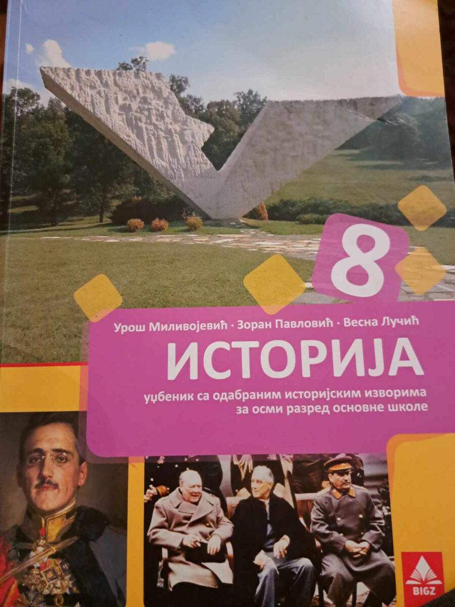 Udžbenik iz istorije za 8. razred šokirao roditelje: Evo ko je umesto poznatog zločinca iz Drugog svetskog rata završio na slici