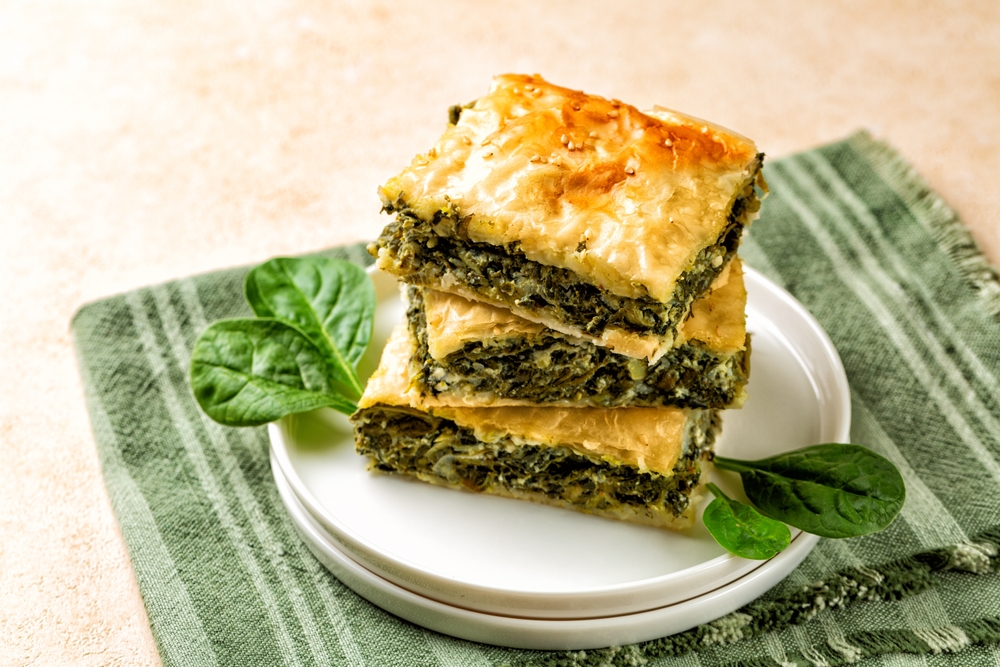 Spanakopita - recept za grčku pitu od spanaća i sira kojoj niko neće odoleti