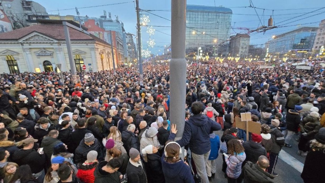 vatra u mraku