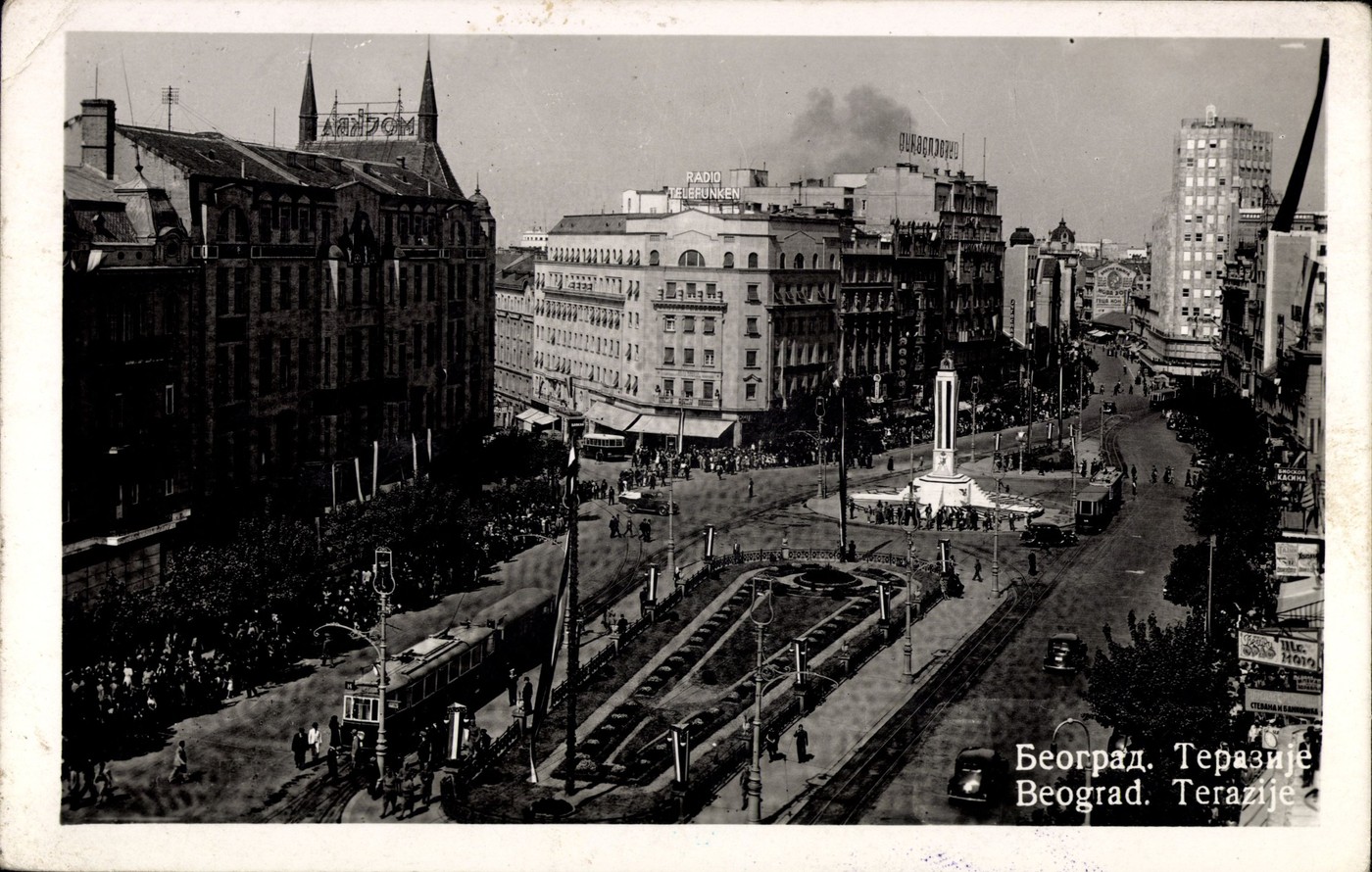 Šta je predstavljao tajanstveni stub na sred Terazija koji se vidi na starim fotografijama