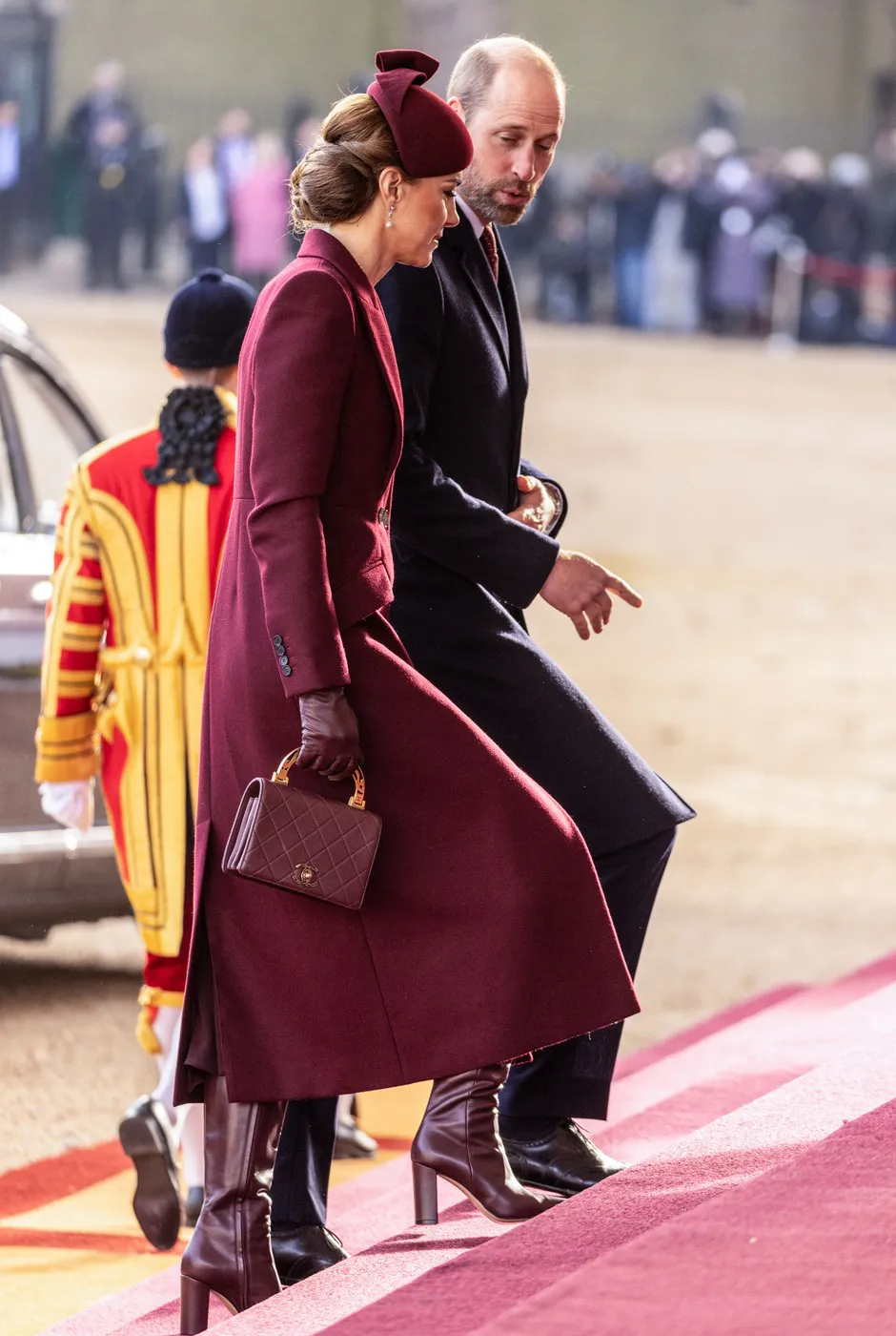 Ni crne ni braon: Torbe u ovoj boji biće najtraženije u jesenjoj sezoni pred nama