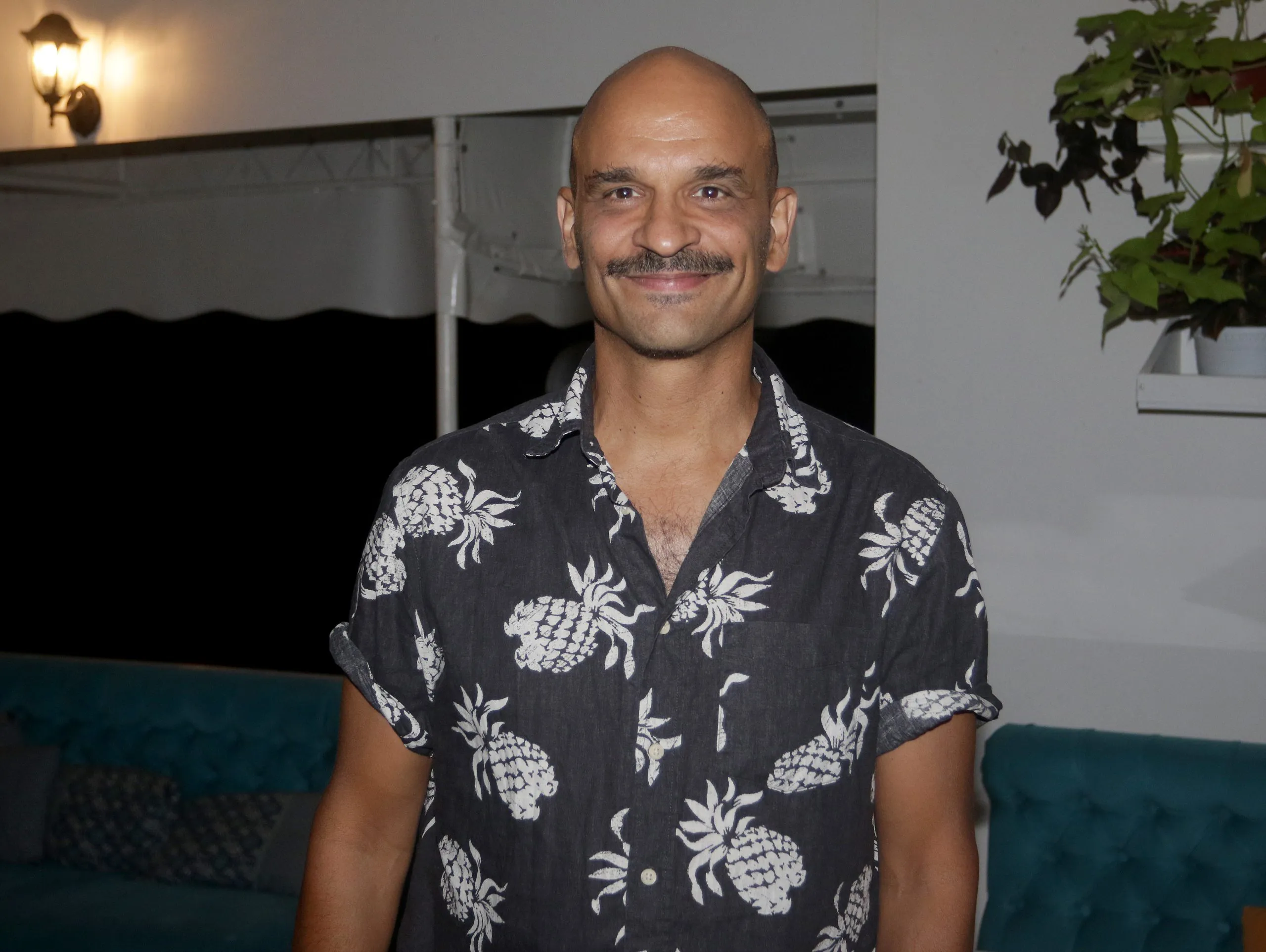 "Sve što se dešava vezano za ovaj protest je veličanstveno": Glumac Ivan Jevtović pešači sa studentima od Beograda do Novog Sada