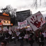 "Deko, mi te volimo": Jedna od najdirljivijih scena sa današnje šetnje ka Novom Sadu