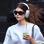 Patike u ovoj (ne)boji biće najtraženiji trend proleća: Neočekivano, ali slaže se uz sve stilove