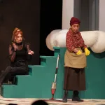 Luka Grbić je sinoć na kraju predstave izašao na pozornicu sa QR kodom koji vas vodi na pravo mesto – tamo gde istina nema cenzuru