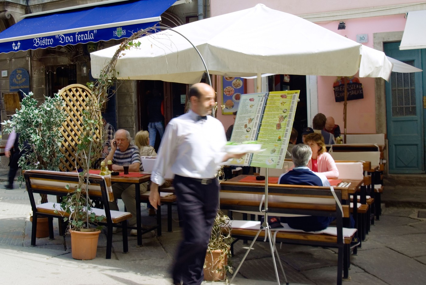 Zbog ovog deserta ljudi u Jugoslaviji su odlazili u restorane: Sada mi imamo recept i toliko je jednostavan da svima sigurno uspeva