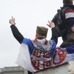 Jedan čovek, isto mesto, isti povod, samo 25 godina kasnije: "Ova slika je lepa, a u isto vreme tužna"