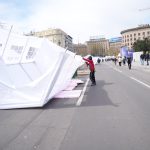 "Šatori u epizodi ko ne skače taj je ćaci": Viralan snimak ispred Skupšine zbog kog ljudi ne prestaju da se šale