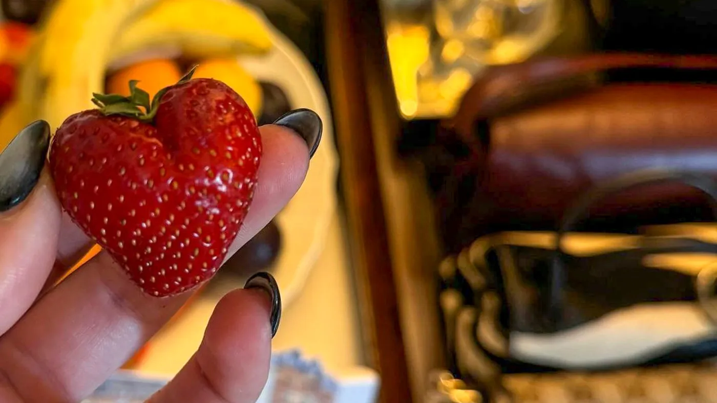 Prolećni nokti koji nam iskaču na svim društvenim mrežama: Svi mažu ove dve boje jer u paru izgledaju predivno