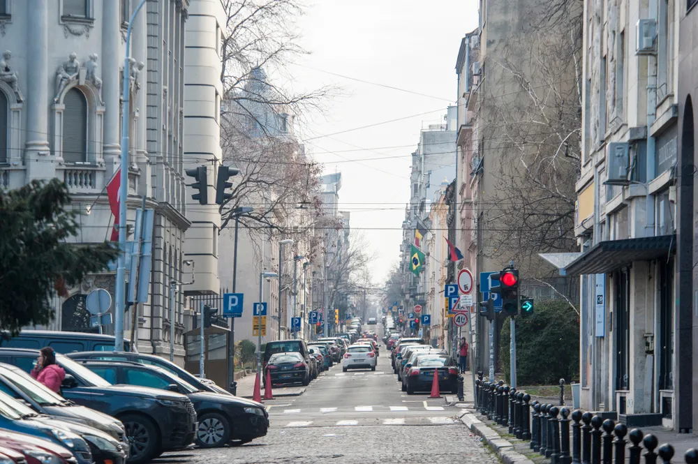 Oglas za najskuplju garažu u Beogradu postao hit na mrežama: Košta 139.000 evra, ali ne, uz nju ne dobijate i auto