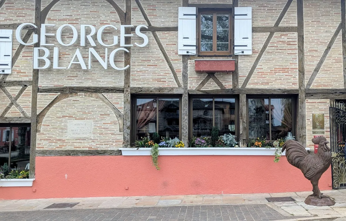 Mišlenov put oko sveta: Posetili smo najstariji restoran sa zvezdicom i probali najbolju piletinu na svetu