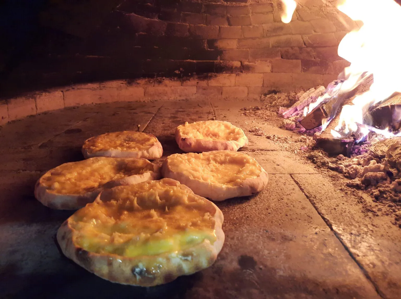 Ovo su najbolji restorani sa lokalnom hranom u Srbiji: Taste Atlas se još jednom oglasio i preporučio najbolja mesta za klopu kod nas