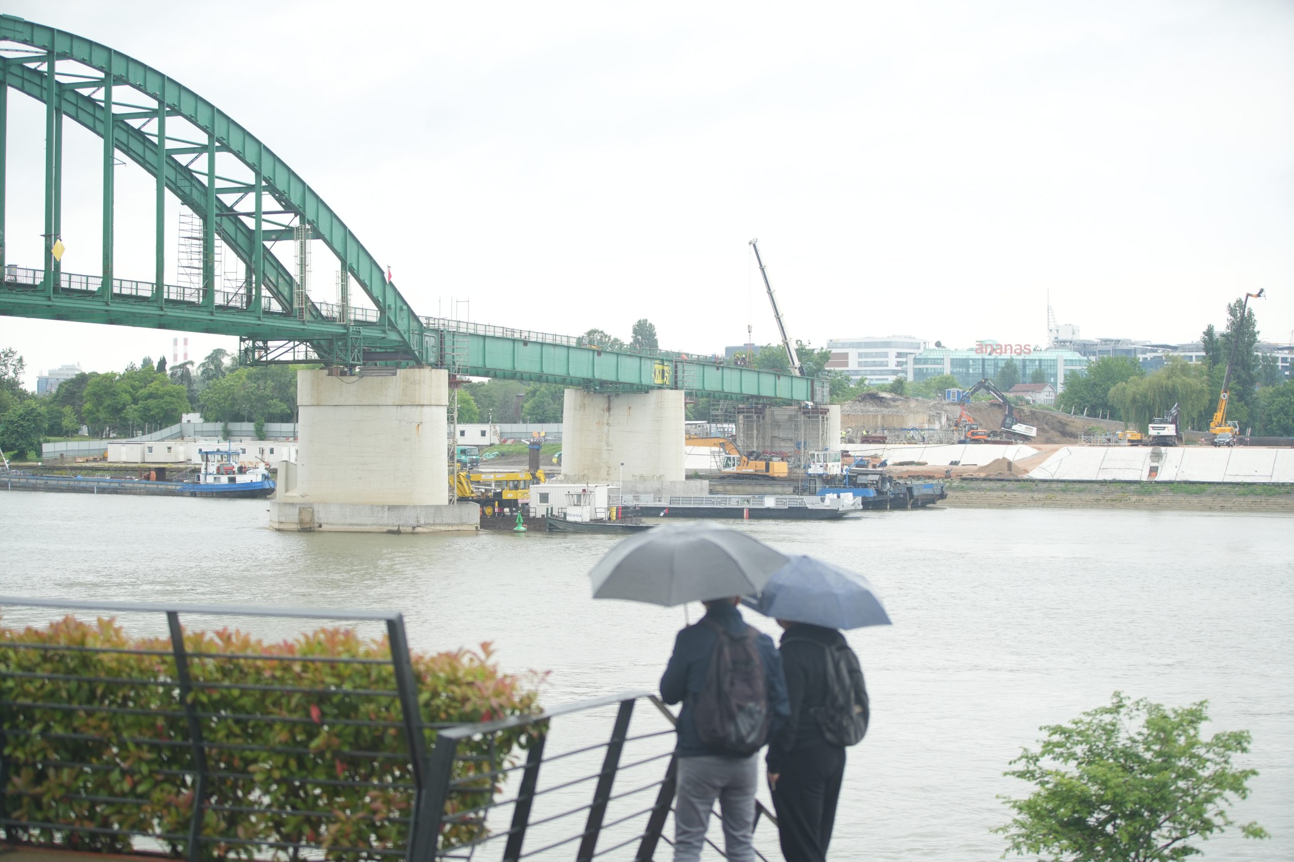 Stari savski most sada ovako izgleda i uopšte vam se neće svideti Stari savski most sada ovako izgleda i uopšte vam se neće svideti