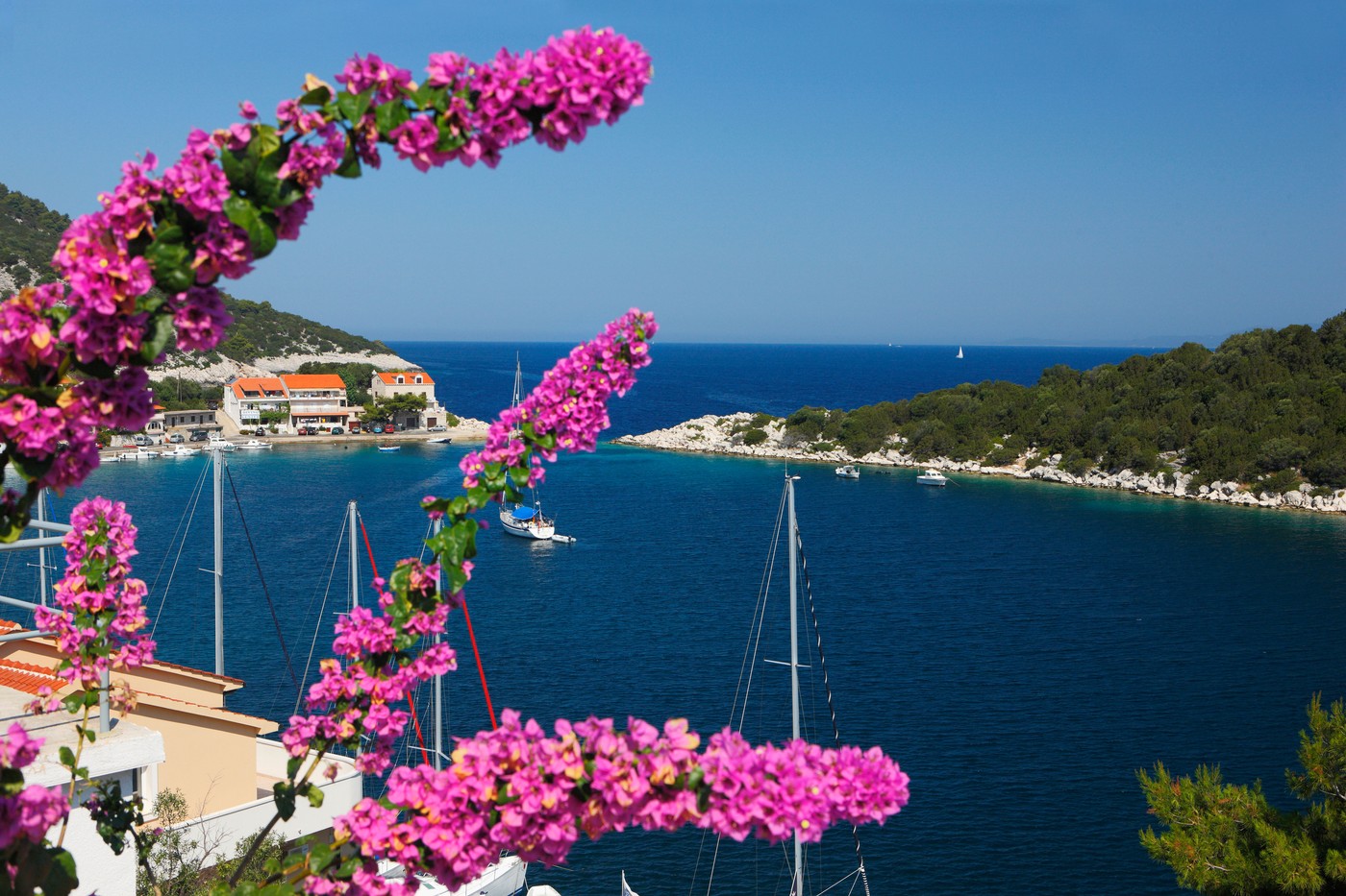 Zaboravljeno hrvatsko ostrvo koje podseća na Jugoslaviju osamdesetih: Tamo je vreme stalo, a turisti ga još uvek nisu okupirali