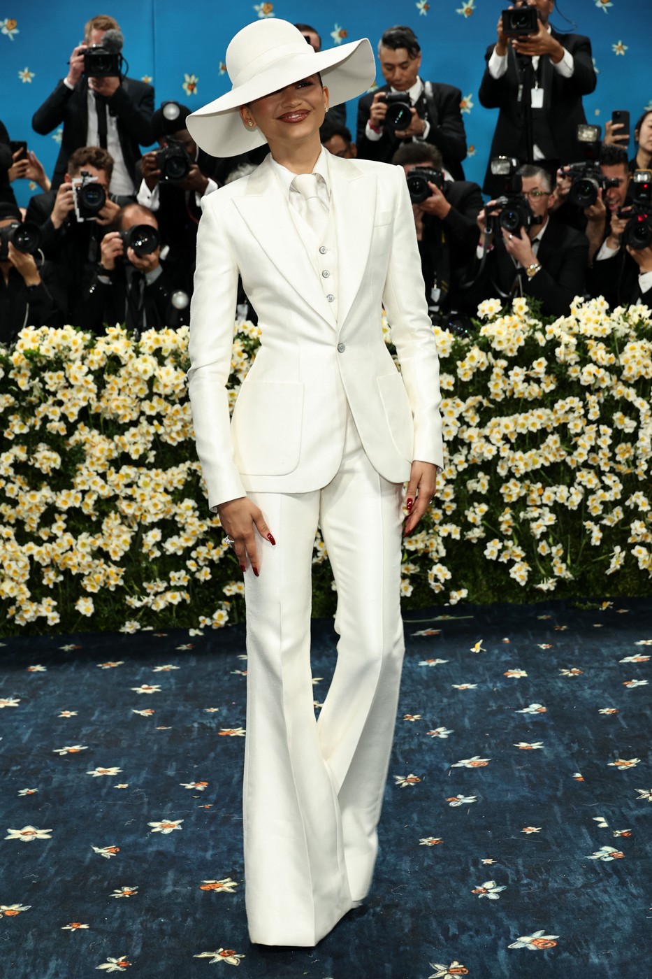 Modna izdanja koja su obeležila Met Galu i "novost" koja se prvi put pojavila od 2019. 1 Modna izdanja koja su obeležila Met Galu i "novost" koja se prvi put pojavila od 2019.