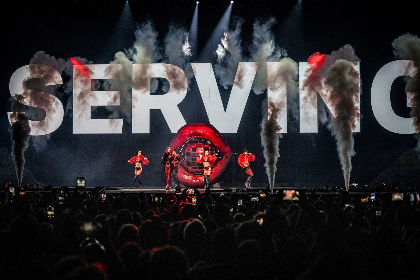 Šta se krije iza dva najšokantnija nastupa u finalu Evrovizije? Analitičar iz Srbije otkrio o čemu se radi - nije za sramežljive