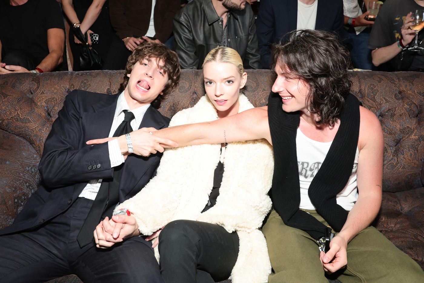 Tri znaka kojima će jun biti najbolji mesec u godini: Astrolozi im predviđaju sreću i uspehe Tri znaka kojima će jun biti najbolji mesec u godini: Astrolozi im predviđaju sreću i uspehe