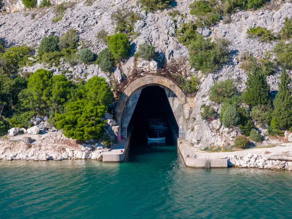 Skriveni raj bez gužve: Evo gde lokalci s juga Hrvatske beže od turista, na najneobičnije kupalište na Jadranu