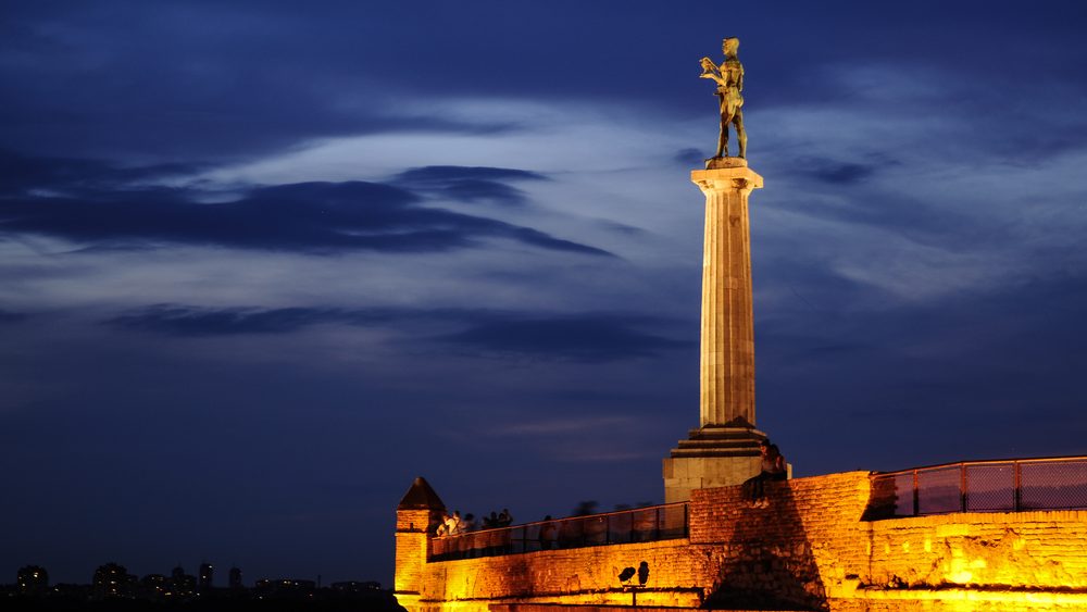 svetla na nebu iznad beograda