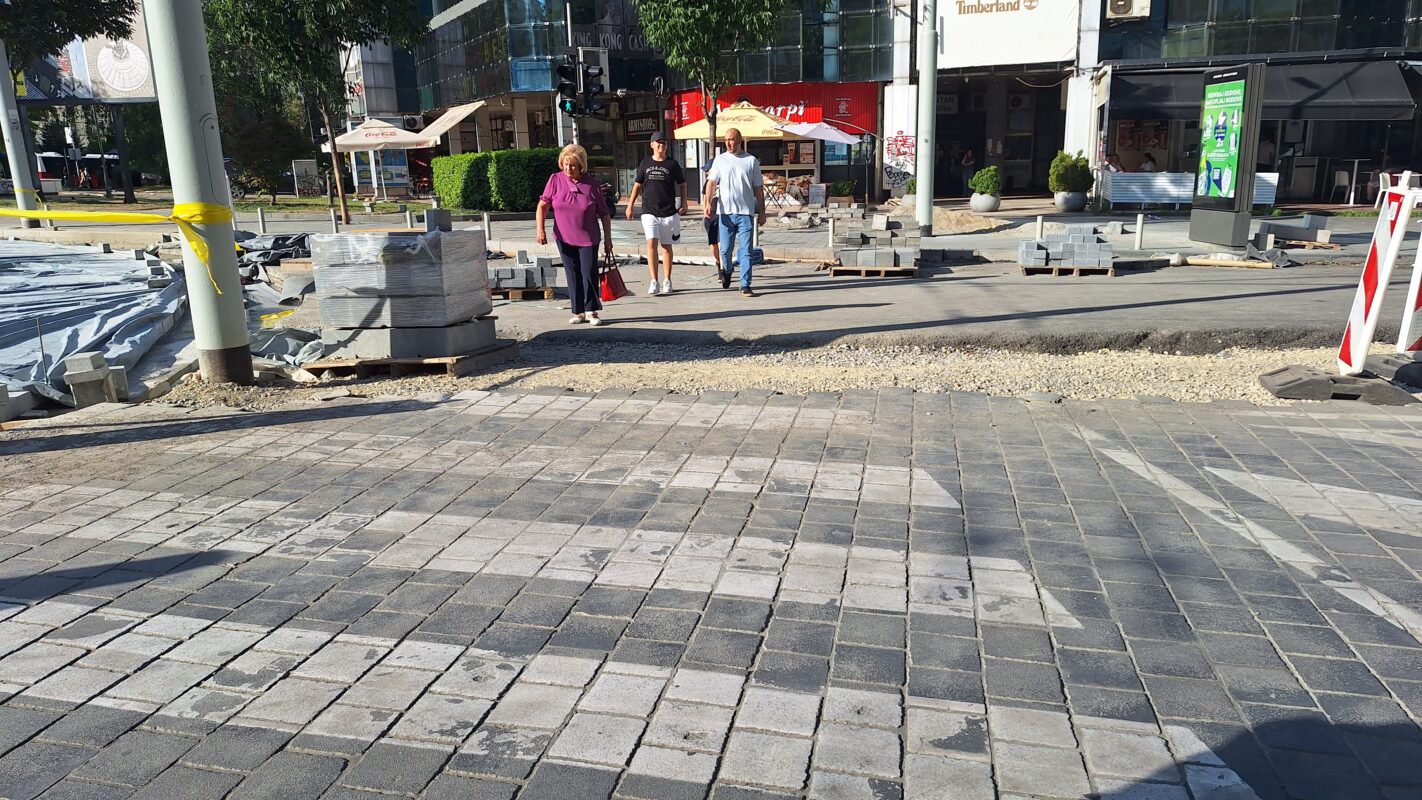 Evo šta vas čeka ako odete na Trg Republike: Centar grada više ne liči na sebe i građani traže krivce 4 Evo šta vas čeka ako odete na Trg Republike: Centar grada više ne liči na sebe i građani traže krivce