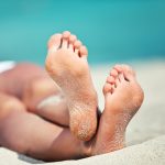 Jeftina namirnica rešava ispucale pete, gljivice i neprijatan miris stopala: Košta 100 dinara, a svi je već imate u kuhinji