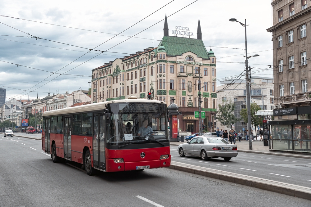 Snimak iz gradskog prevoza u Beogradu nakon kog se ljudi pitaju: "Da li se usuđujete da uđete u autobus?"