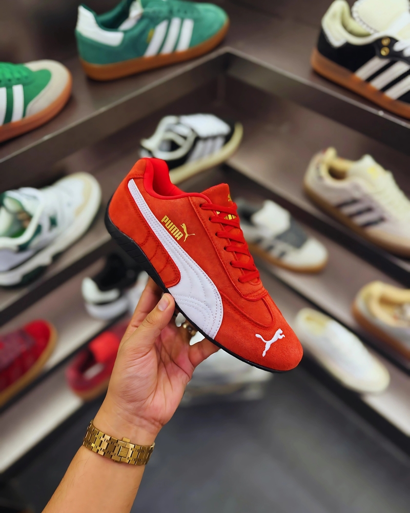 Idealne letnje patike koje su osvojile urbane devojke: Liče na Sambe, ali su "brže" 1 Idealne letnje patike koje su osvojile urbane devojke: Liče na Sambe, ali su "brže"