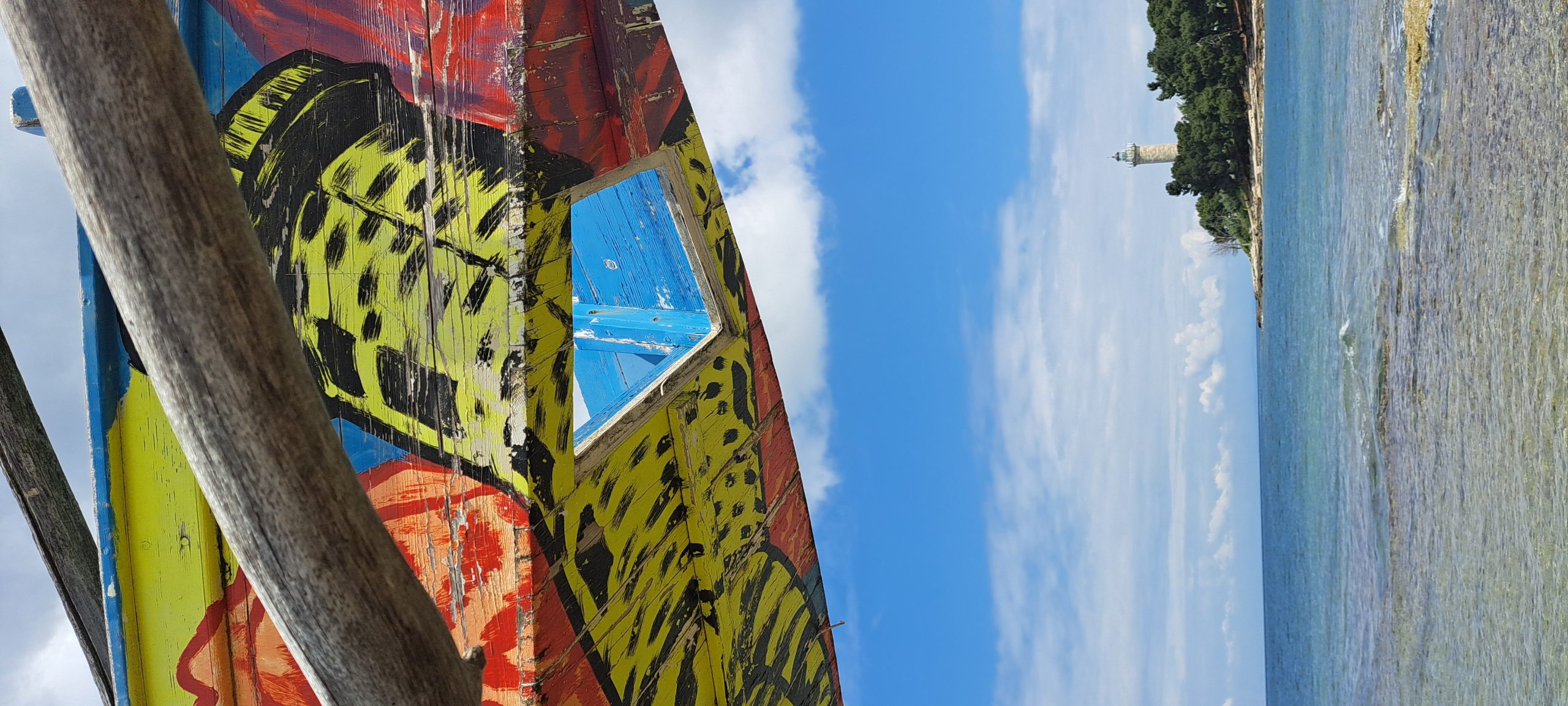 Tajna visećih brodića Istre: Konstrukcije stare preko 100 godina odolevaju vremenu i zadivljuju turiste 2 Tajna visećih brodića Istre: Konstrukcije stare preko 100 godina odolevaju vremenu i zadivljuju turiste