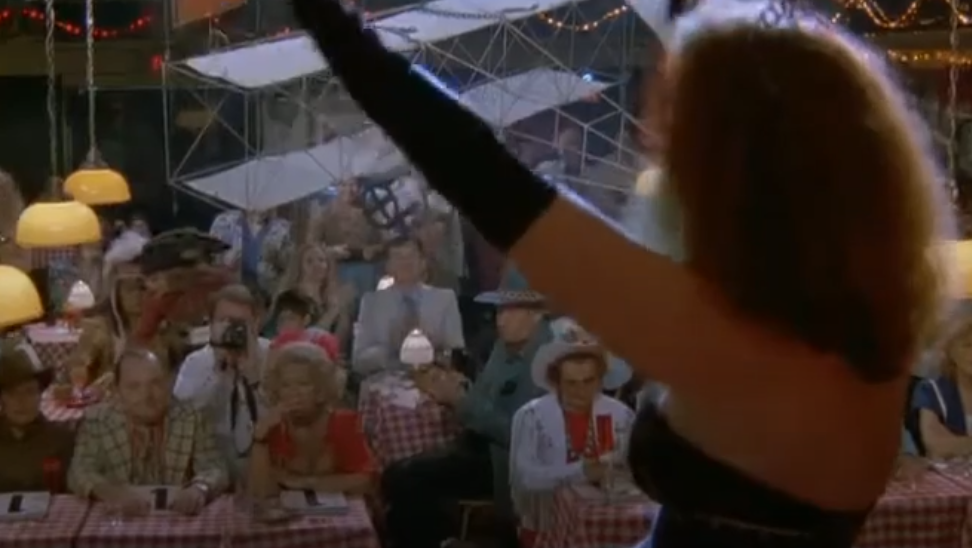 Glumio je kod Kusturice i u drugim kultnim filmovima, a danas “prodaje telo” preko svog zvaničnog sajta film