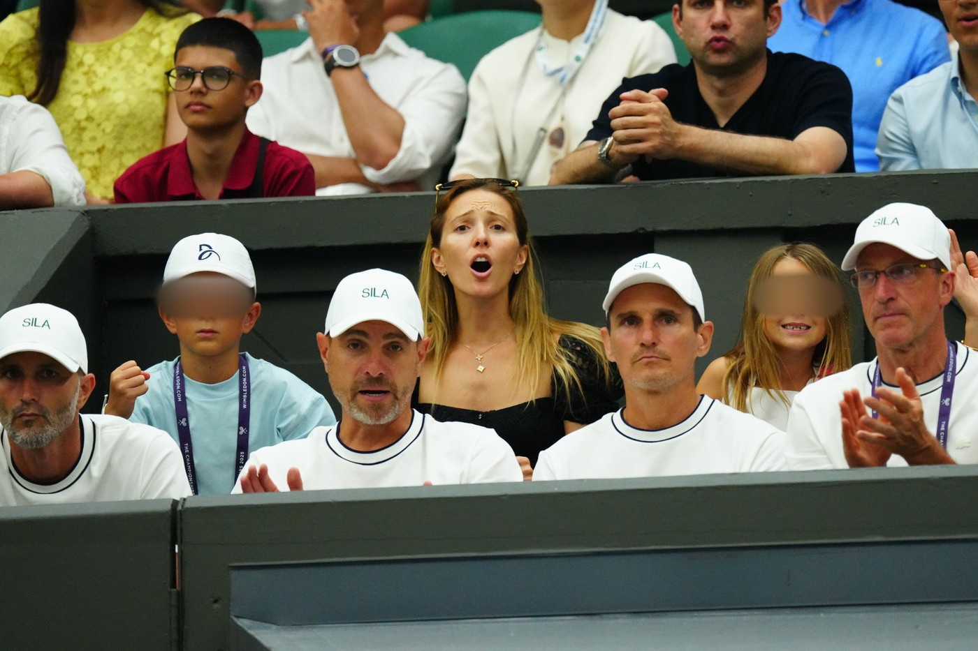 Haljina Jelene Đoković za "pumpanje" na Vimbldonu možda ruši dres-kod, ali ništa mi tu ne bismo dirali